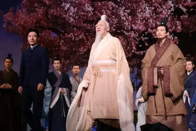 火车上荫蒂添的好舒服剧情介绍剧照3